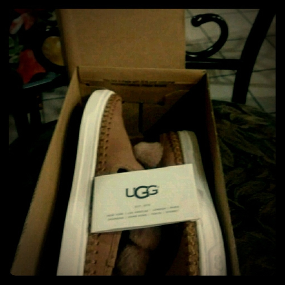 Uggs Pom Pom shoes brand new never worn in box